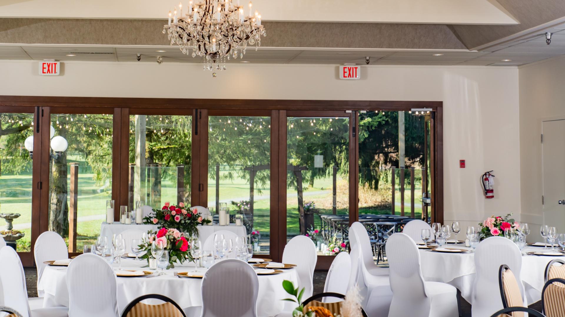Wedding table setting at Burnaby Mountain Clubhouse
