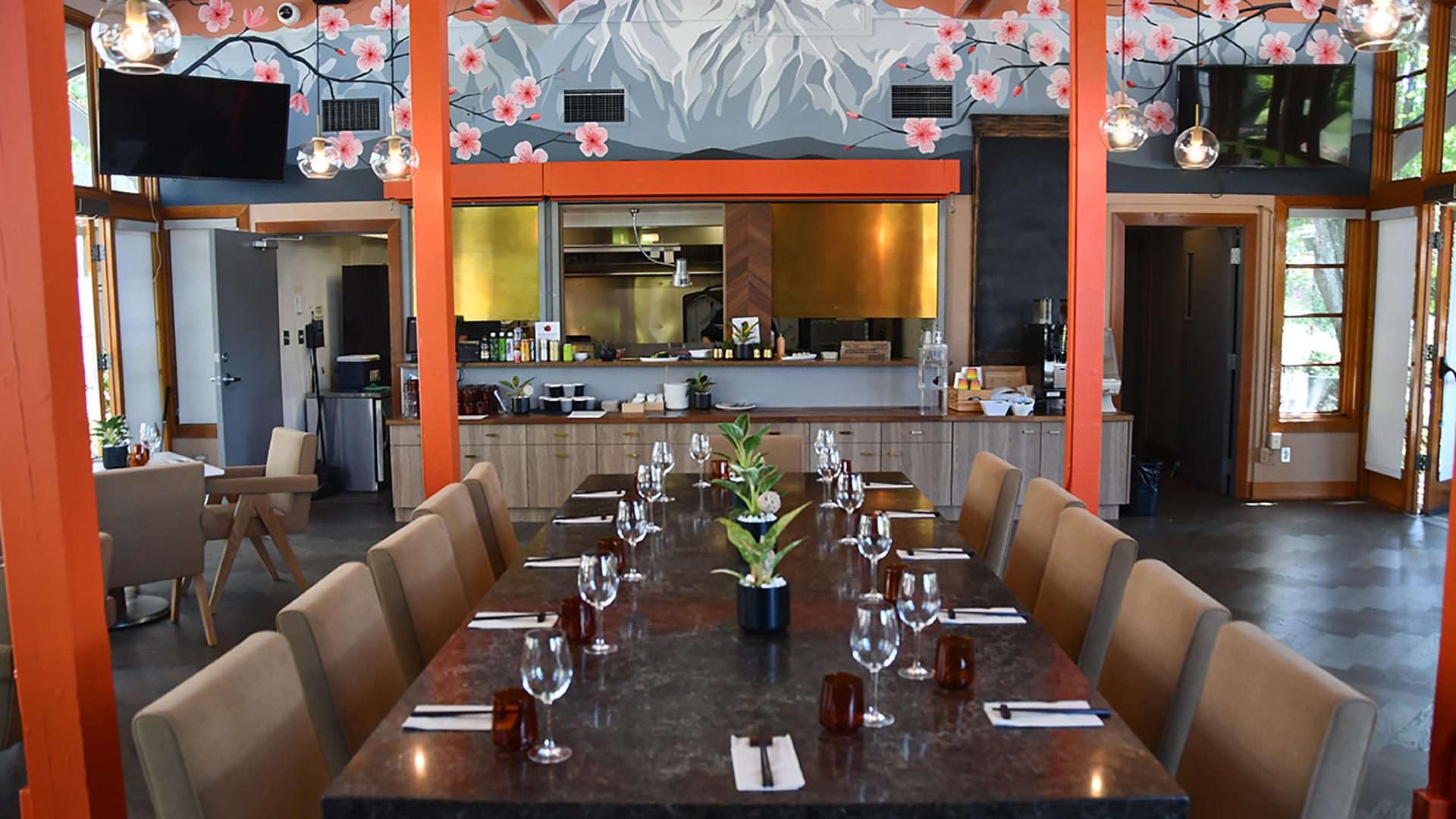 Mulligans Restaurant Interior