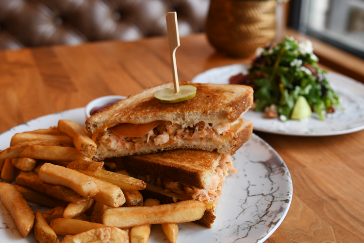 Lobster-sandwich-with-fries
