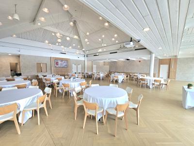 burnaby-lake-pavilion-wedding-interior-decor