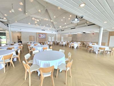burnaby-lake-pavilion-wedding-left-view