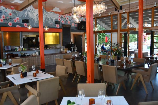 Mulligans Restaurant Interior