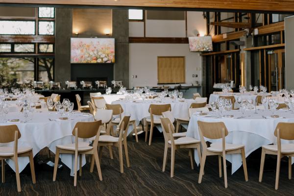 Riverway clubhouse table and chair setup